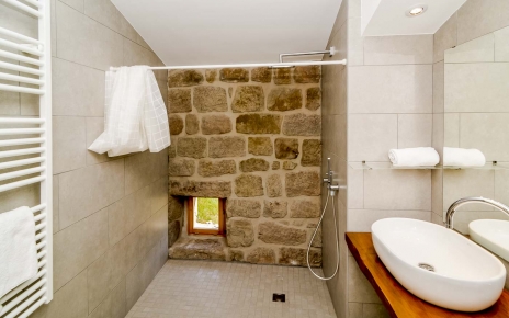 Baños rústicos modernos